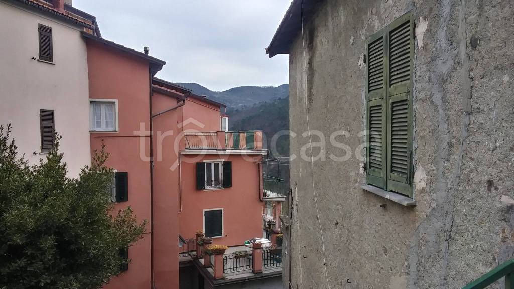 appartamento in vendita a Castiglione Chiavarese