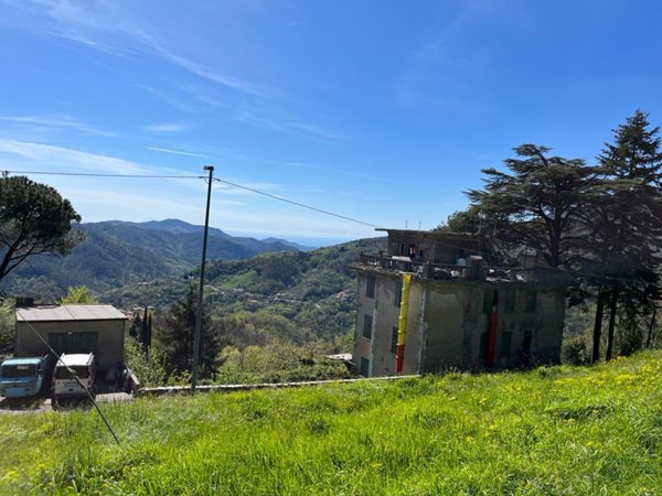 casa indipendente in vendita a Castiglione Chiavarese in zona Velva