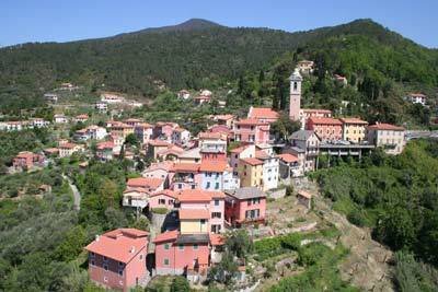 casa semindipendente in vendita a Castiglione Chiavarese in zona Missano