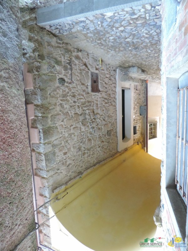 casa indipendente in vendita a Castiglione Chiavarese in zona Velva