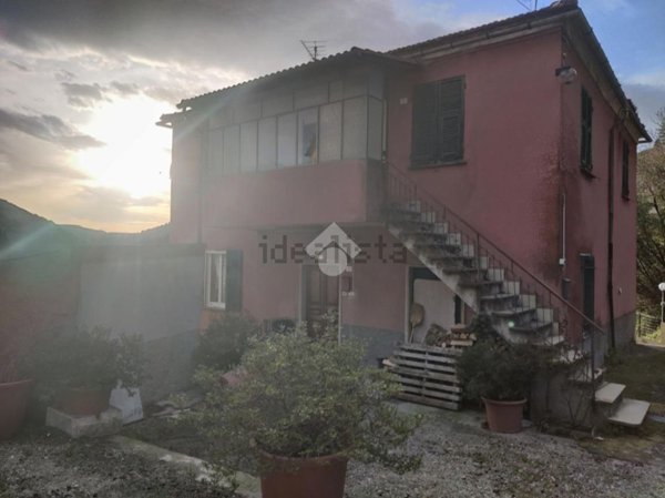 appartamento in vendita a Castiglione Chiavarese