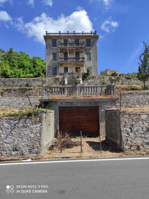 casa indipendente in vendita a Castiglione Chiavarese