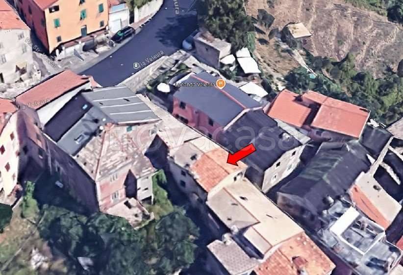 trivano in vendita a Castiglione Chiavarese