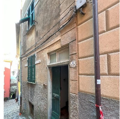 casa indipendente in vendita a Castiglione Chiavarese