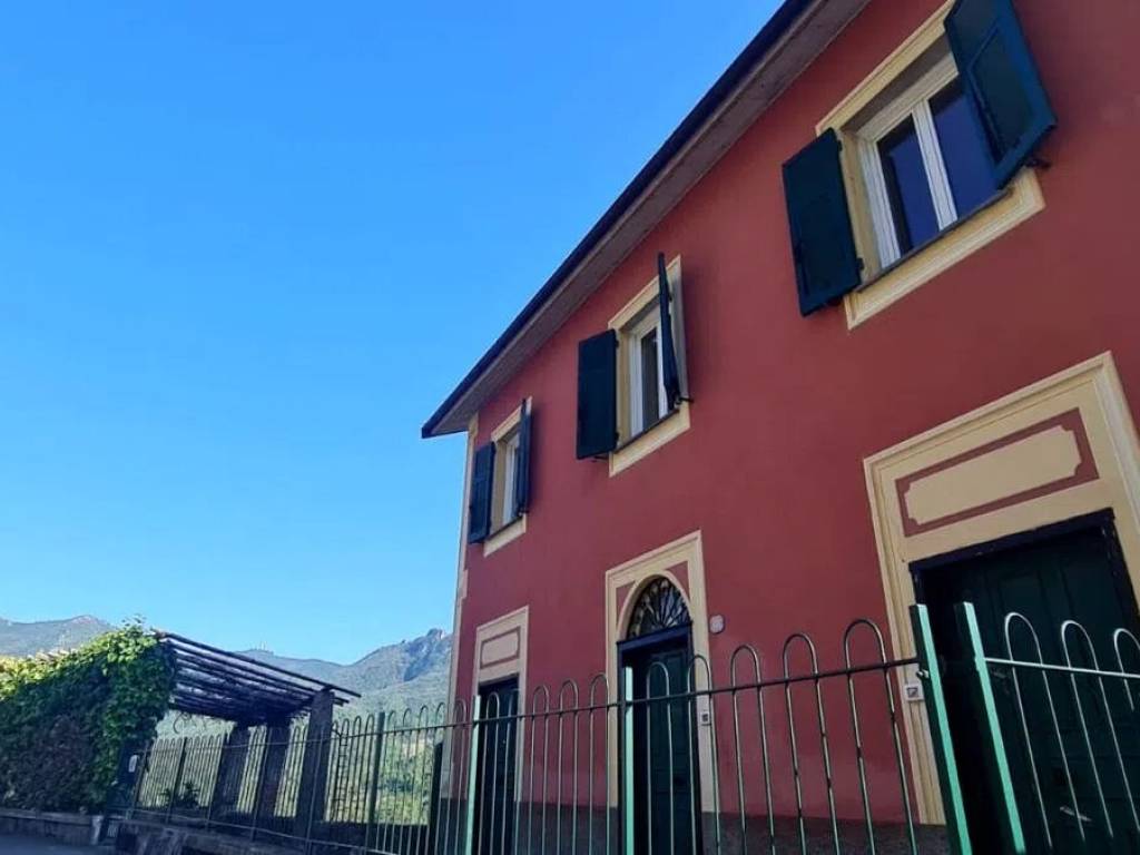 appartamento in vendita a Castiglione Chiavarese in zona Missano