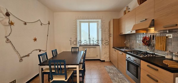 appartamento in vendita a Castiglione Chiavarese