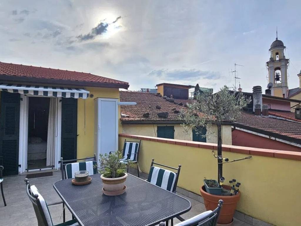 appartamento in vendita a Castiglione Chiavarese in zona Campegli