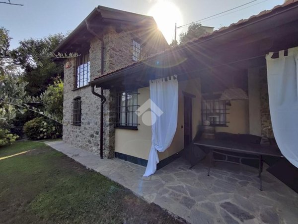 locale di sgombero in vendita a Castiglione Chiavarese in zona Missano