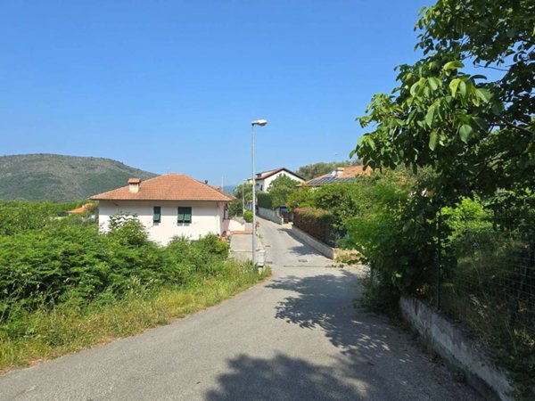 terreno agricolo in vendita a Castiglione Chiavarese