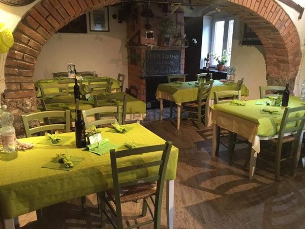 casa indipendente in vendita a Castiglione Chiavarese in zona Campegli