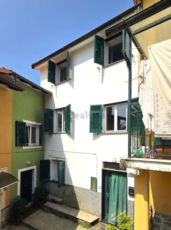 casa indipendente in vendita a Castiglione Chiavarese
