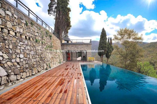 casa indipendente in vendita a Castiglione Chiavarese