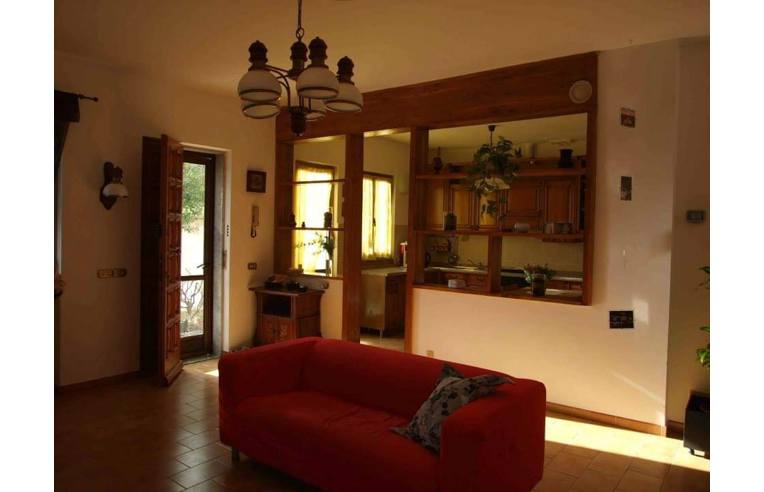 casa indipendente in vendita a Castiglione Chiavarese in zona Campegli