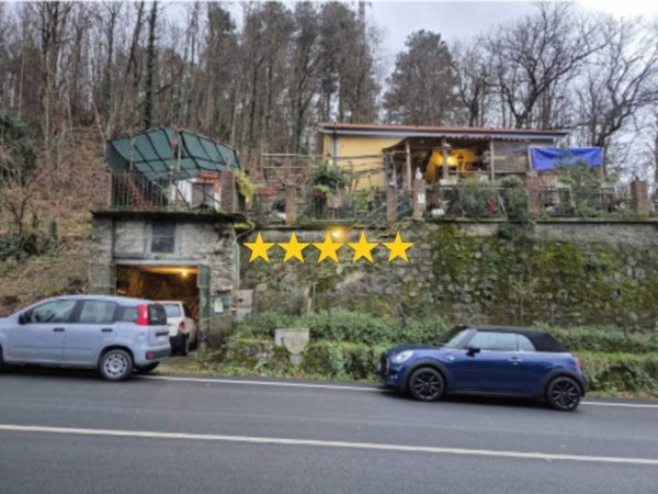 casa indipendente in vendita a Castiglione Chiavarese