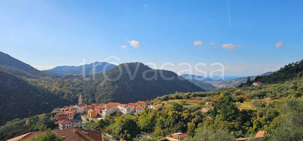 casa indipendente in vendita a Castiglione Chiavarese