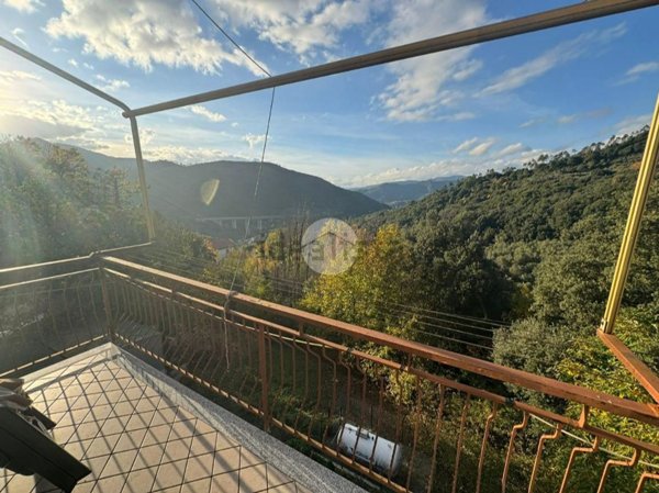 appartamento in vendita a Castiglione Chiavarese in zona Masso