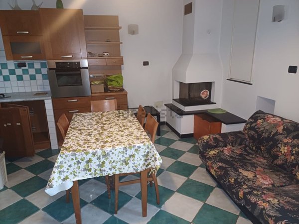 appartamento in vendita a Castiglione Chiavarese