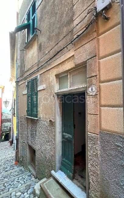 terreno edificabile in vendita a Castiglione Chiavarese