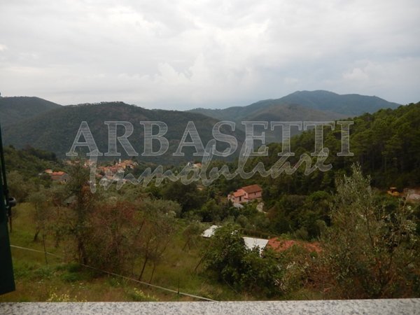 casa indipendente in vendita a Castiglione Chiavarese in zona Campegli