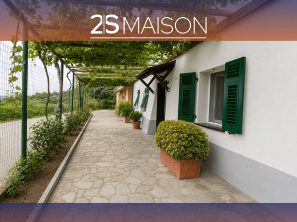 casa indipendente in vendita a Castiglione Chiavarese in zona Campegli