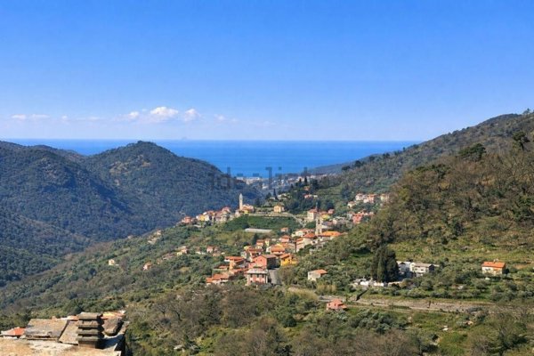 casa indipendente in vendita a Castiglione Chiavarese in zona Velva