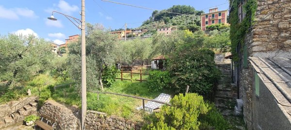 appartamento in vendita a Castiglione Chiavarese in zona Missano