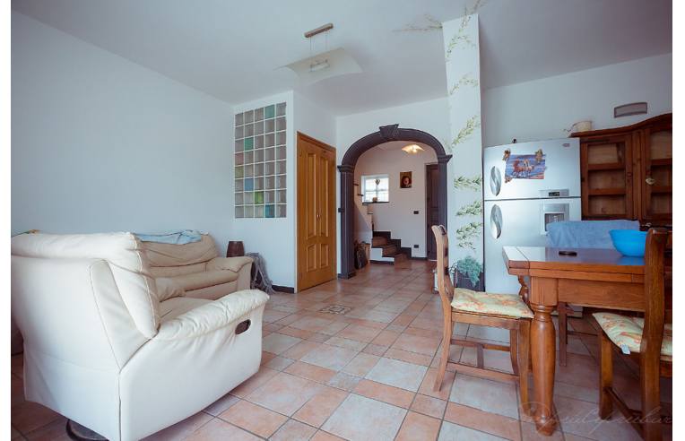 casa indipendente in vendita a Castiglione Chiavarese