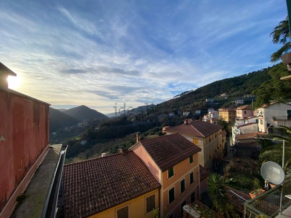 appartamento in vendita a Castiglione Chiavarese