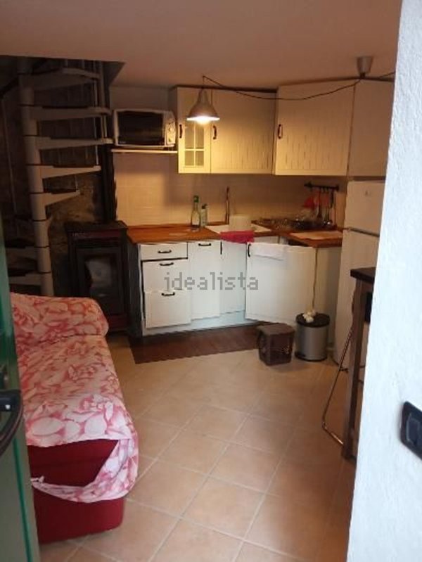 appartamento in vendita a Castiglione Chiavarese in zona Velva