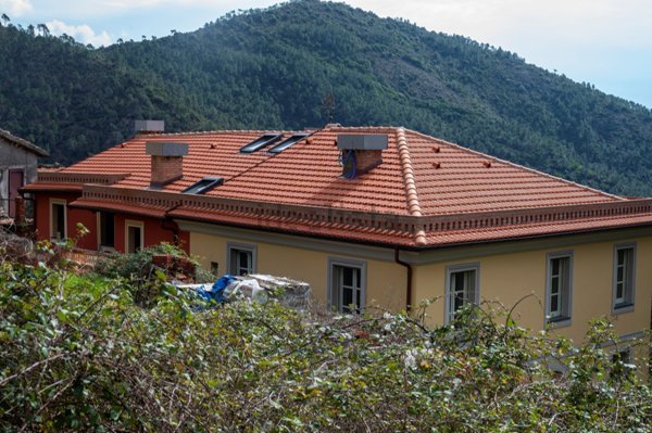casa indipendente in vendita a Castiglione Chiavarese
