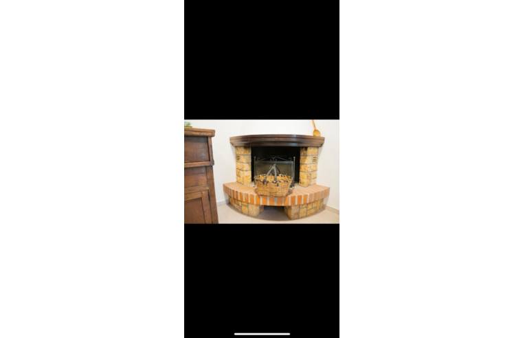 casa indipendente in vendita a Castiglione Chiavarese