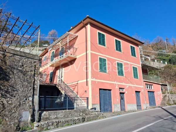 casa indipendente in vendita a Castiglione Chiavarese in zona Campegli