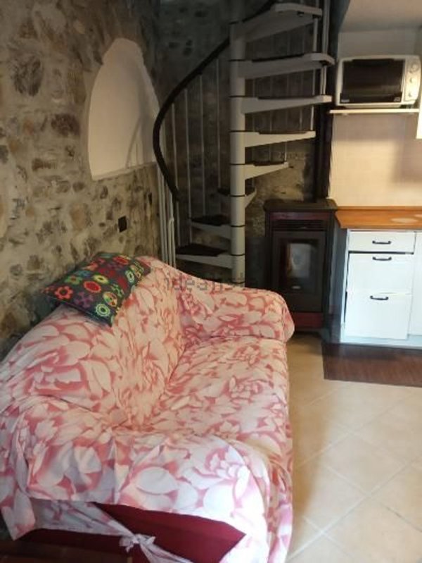 appartamento in vendita a Castiglione Chiavarese in zona Velva