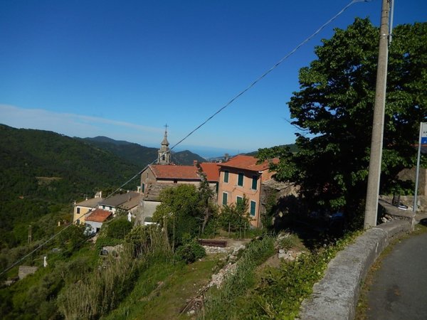 appartamento in vendita a Castiglione Chiavarese in zona Velva