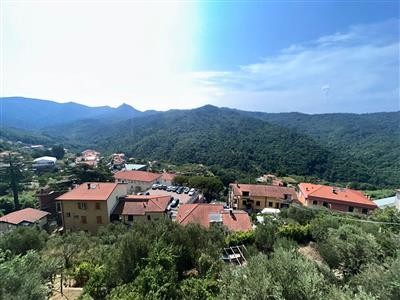 casa indipendente in vendita a Castiglione Chiavarese