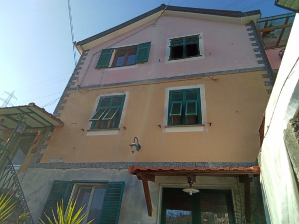 appartamento in vendita a Ceranesi in zona Livellato