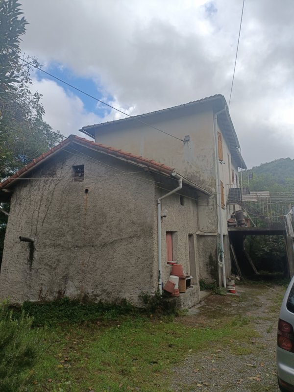 casa indipendente in vendita a Ceranesi in zona Torbi
