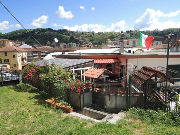 casa indipendente in vendita a Ceranesi in zona Santa Marta