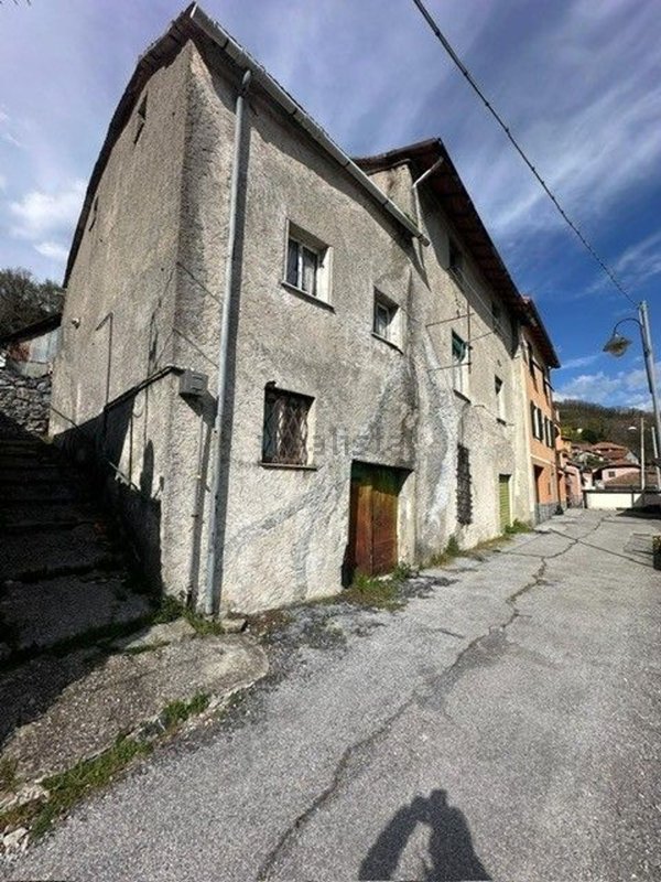 casa semindipendente in vendita a Ceranesi