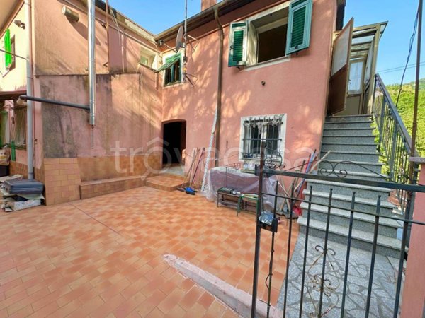 casa indipendente in vendita a Ceranesi