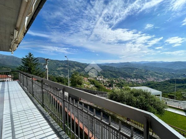 casa indipendente in vendita a Ceranesi
