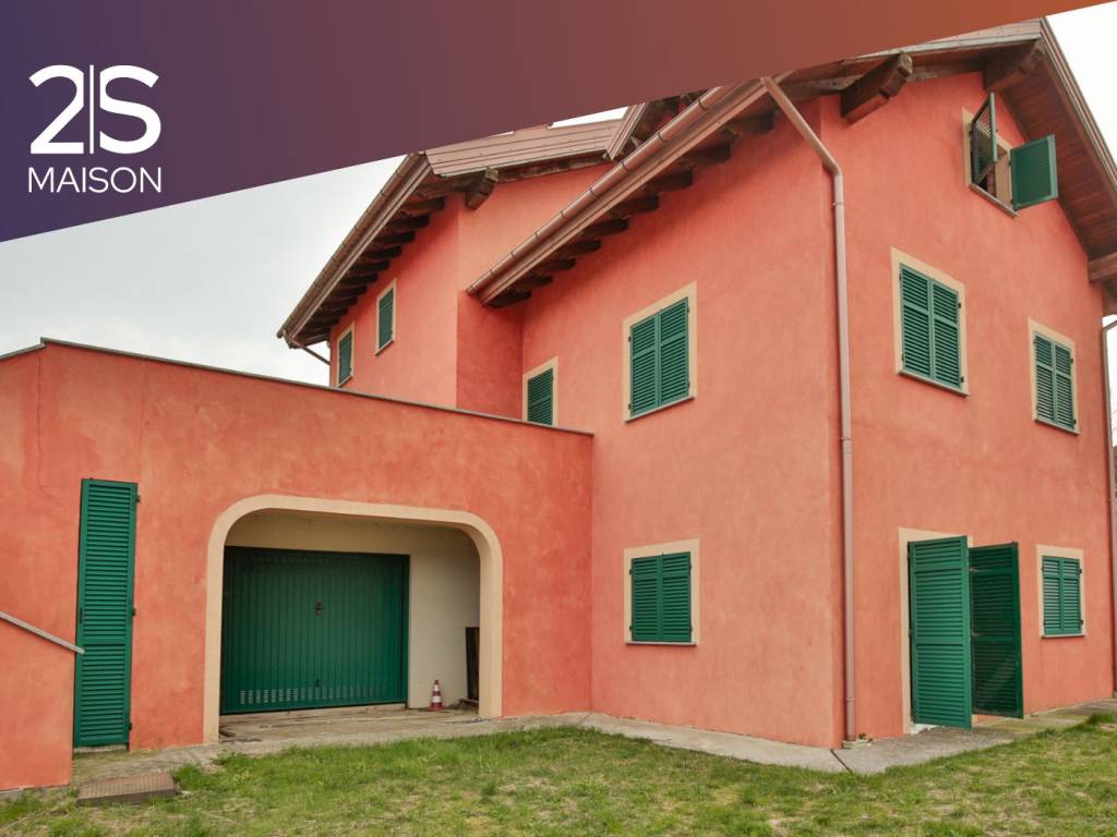 casa indipendente in vendita a Ceranesi in zona Paravanico