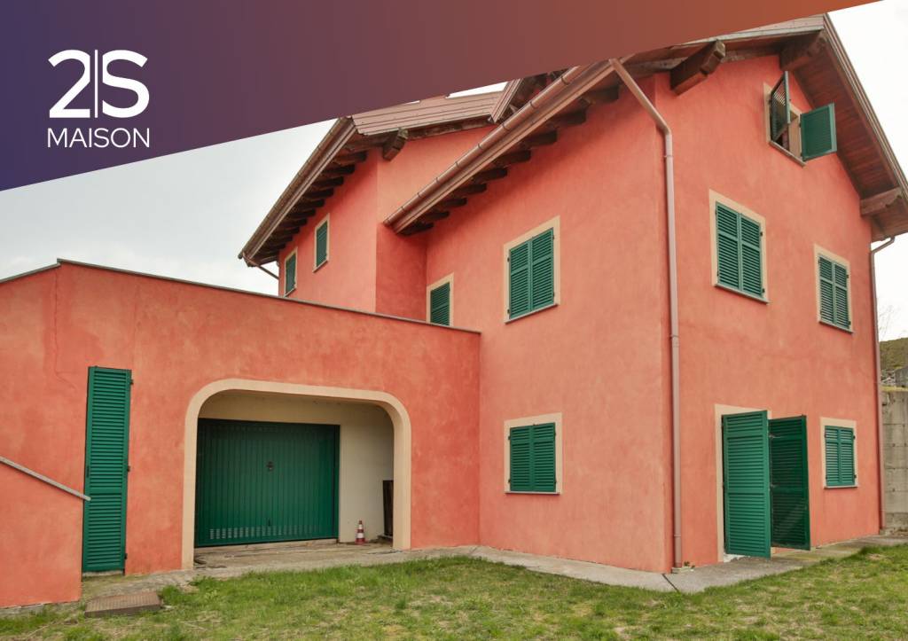 casa indipendente in vendita a Ceranesi in zona Paravanico