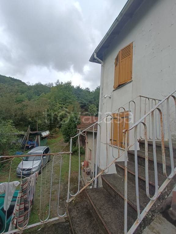 casa indipendente in vendita a Ceranesi in zona Torbi