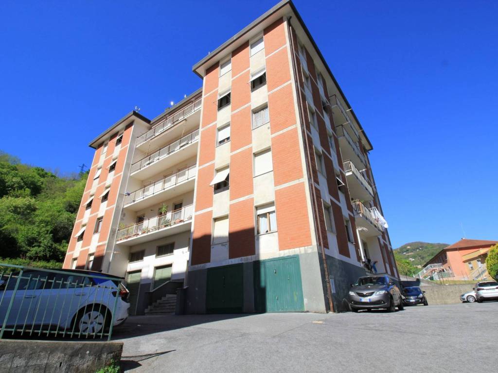 appartamento in vendita a Ceranesi in zona Ferriera