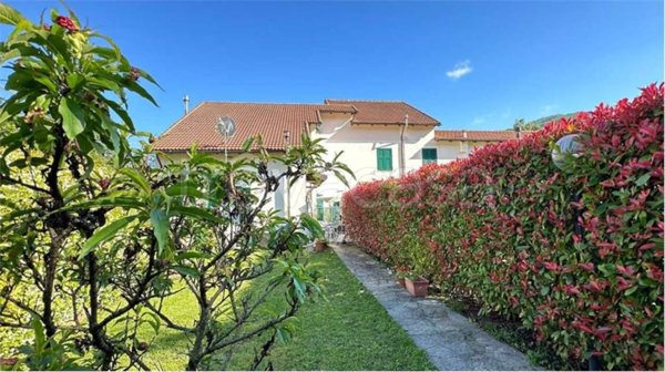 appartamento in vendita a Ceranesi in zona Paravanico