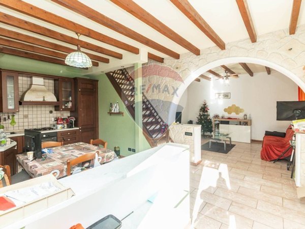 casa indipendente in vendita a Ceranesi