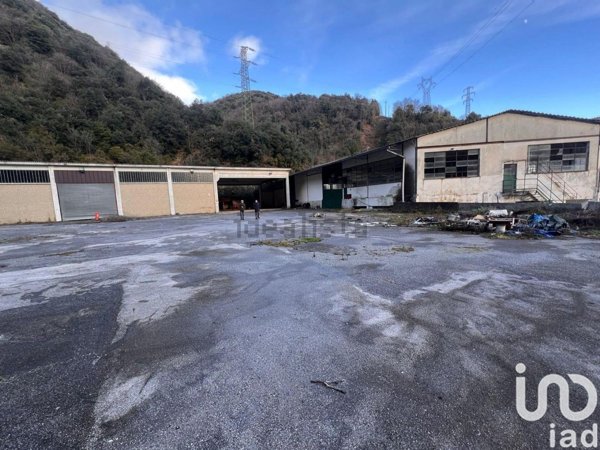 capannone in vendita a Ceranesi