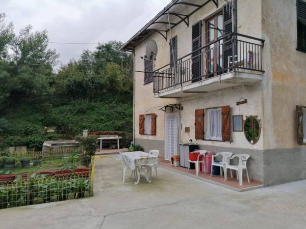 casa indipendente in vendita a Ceranesi in zona Torbi