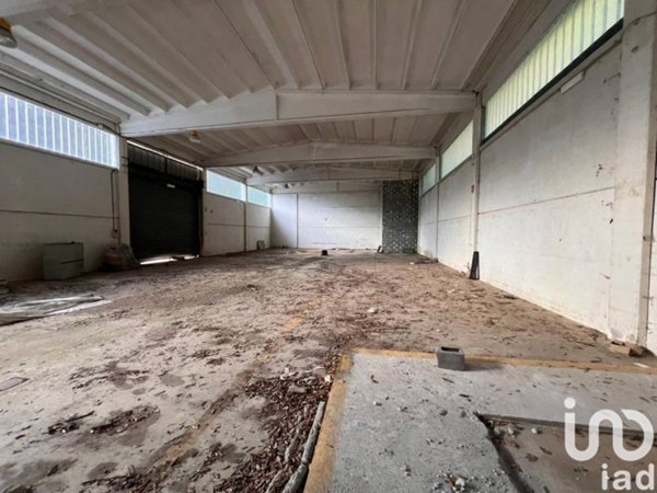 capannone in vendita a Ceranesi